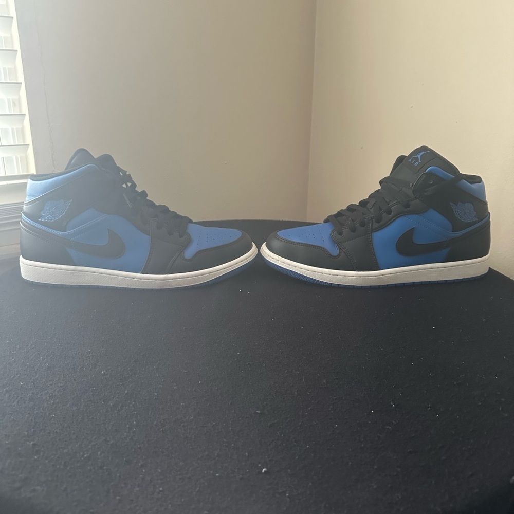 Jordan 1 Mid Black Royal Blue Size 11.5